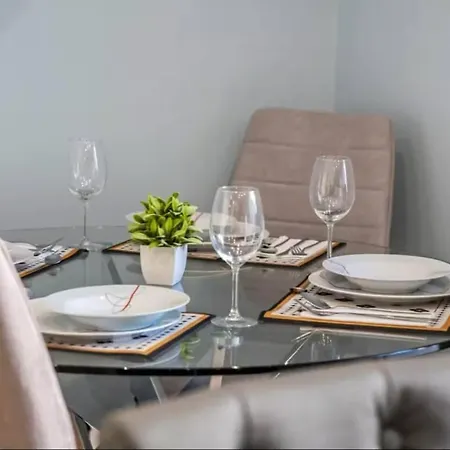 Madeira House By Mathias * Funchal (Madeira)